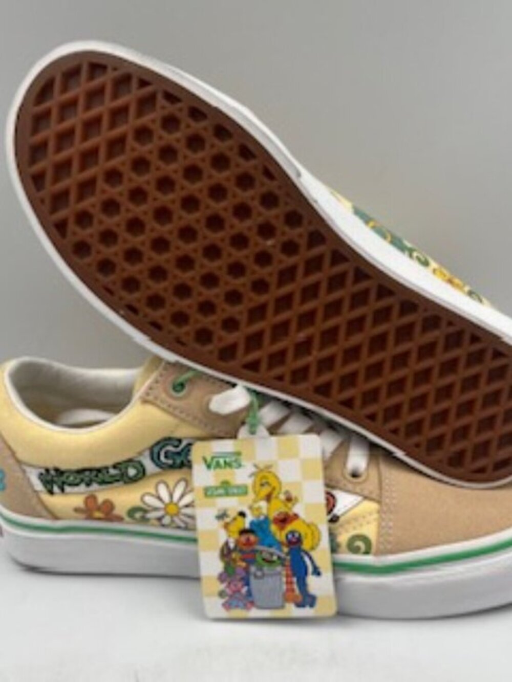 NEW Vans Sesame Street collab sneakers Women’s size 5.5 Embroidered Beige shoes - Picture 8 of 9